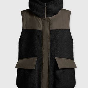 NWT!! Varley Black Sherpa and Olive Vest/Gilette BRAND NEW with Tags!